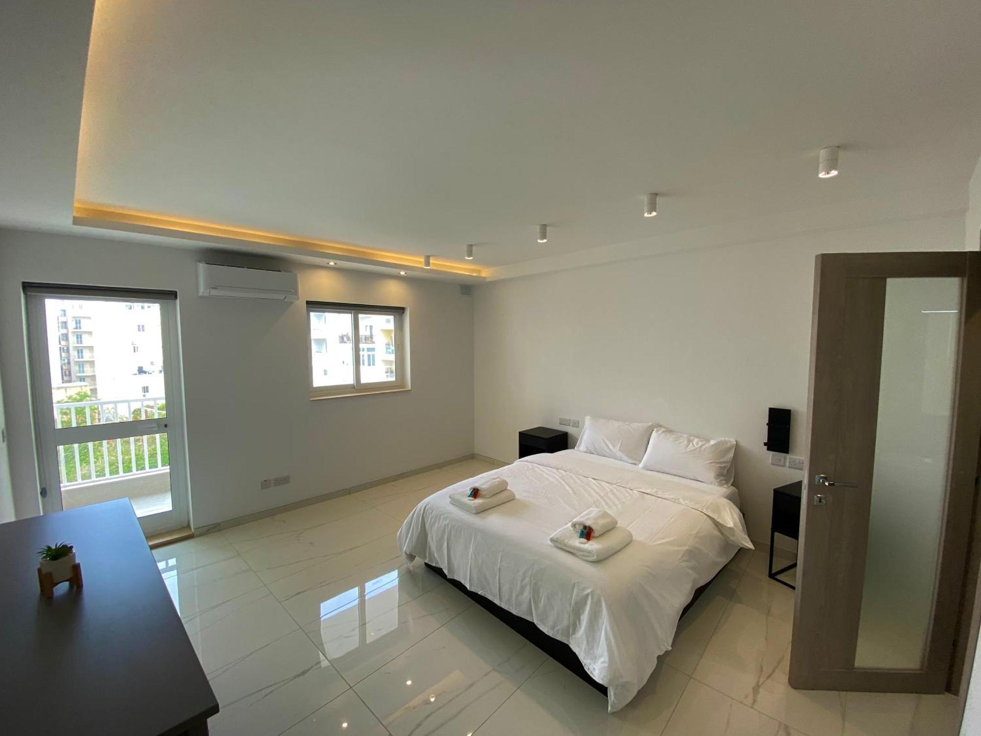 Tigne Sliema Three Bedrooms Apartment Ngoại thất bức ảnh
