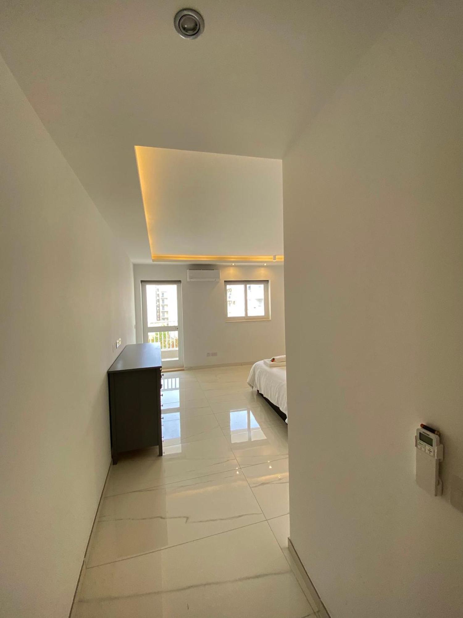Tigne Sliema Three Bedrooms Apartment Ngoại thất bức ảnh