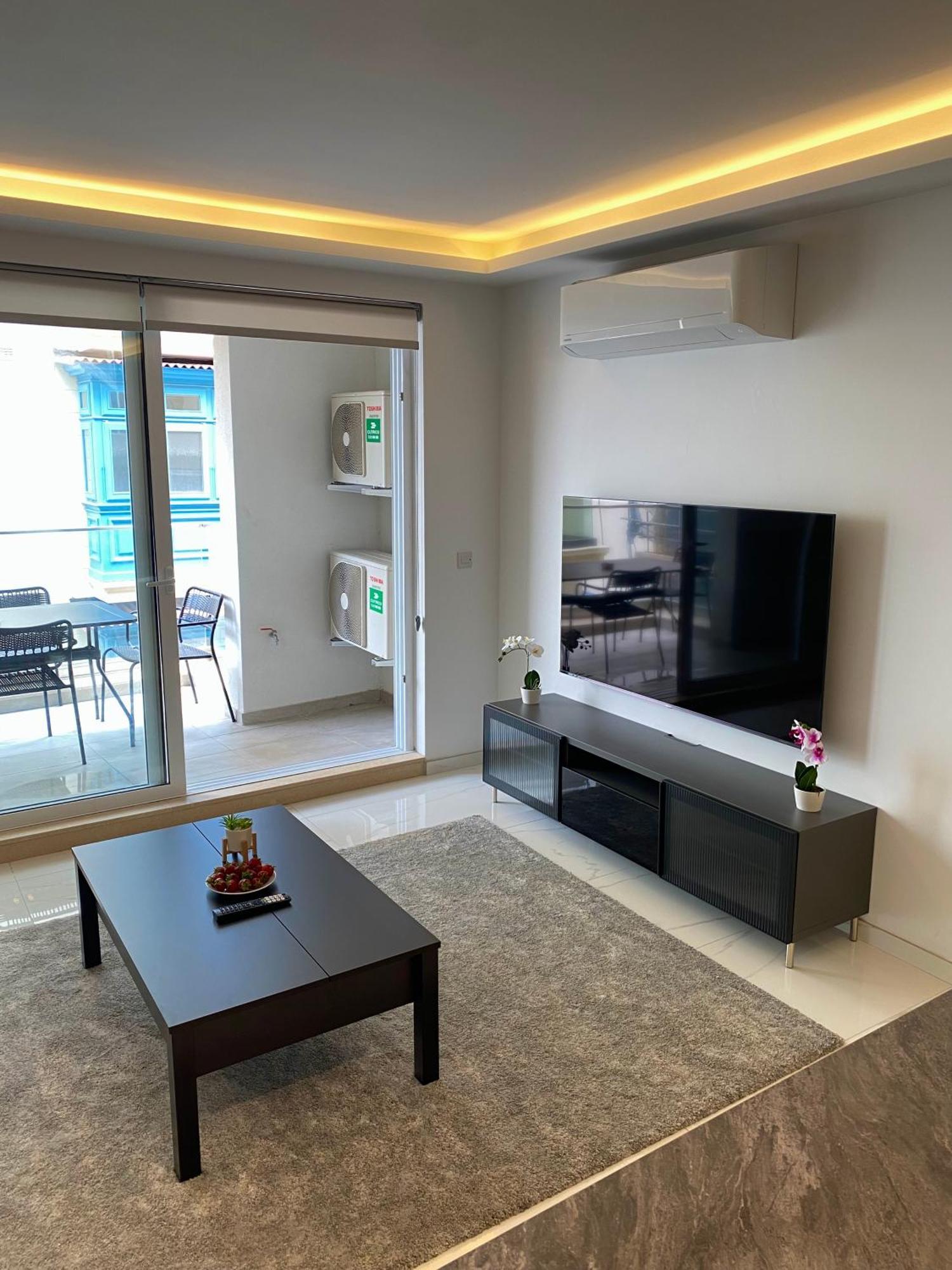Tigne Sliema Three Bedrooms Apartment Ngoại thất bức ảnh