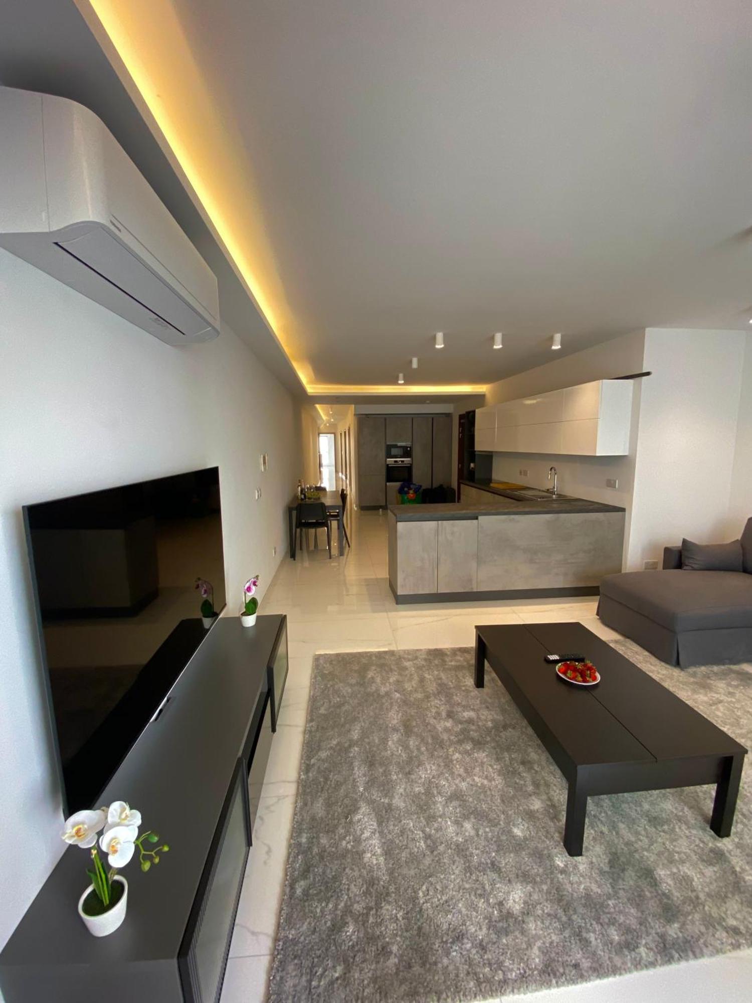 Tigne Sliema Three Bedrooms Apartment Ngoại thất bức ảnh