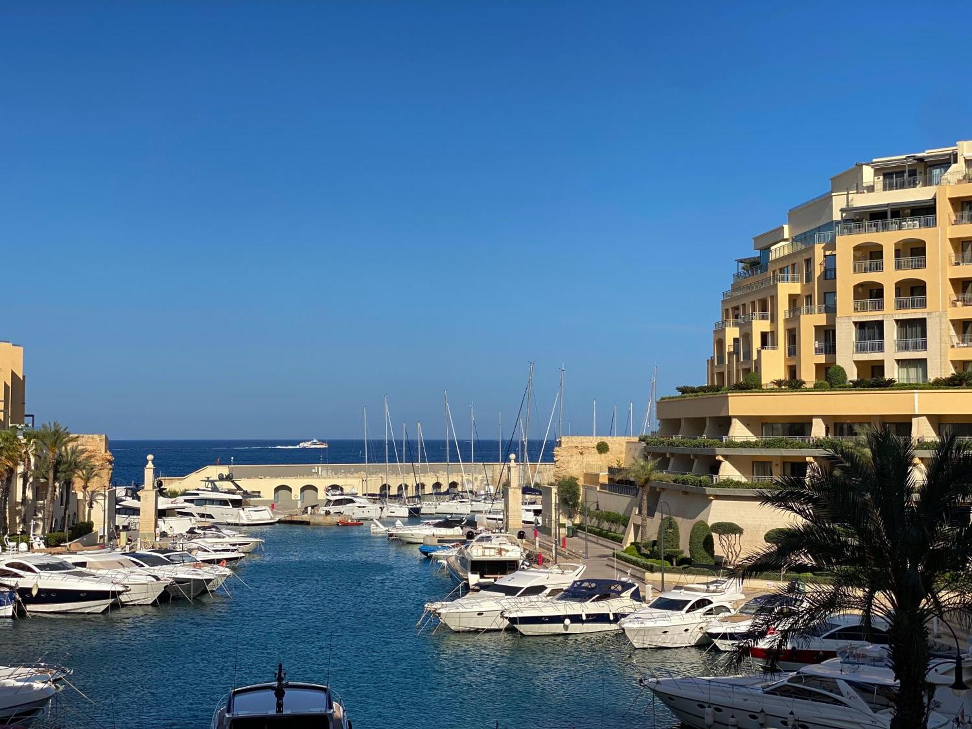 Tigne Sliema Three Bedrooms Apartment Ngoại thất bức ảnh